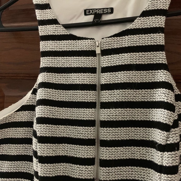 Express black and white striped zipper front dress - Picture 2 of 7